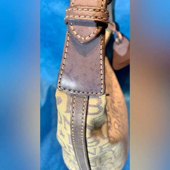 Dooney & Bourke Cream & Lilac Bucket Bag - Picture 9 of 16